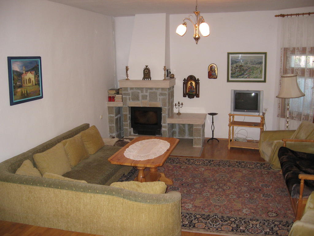 Guest House Astra Arbanasi Habitación foto